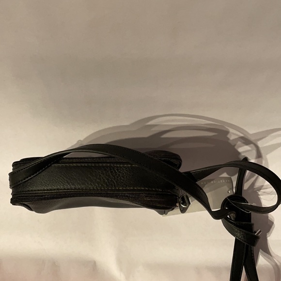 Black Kenneth Cole Reaction crossbody bag - Picture 3 of 5
